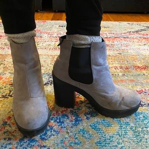 Divided chunky heels!!